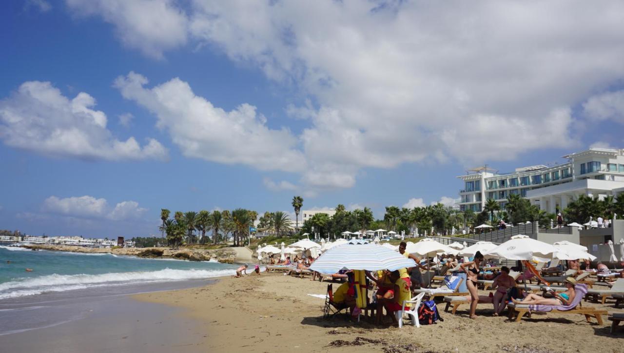 Limnaria Gardens Paphos, Near Beach ภายนอก รูปภาพ